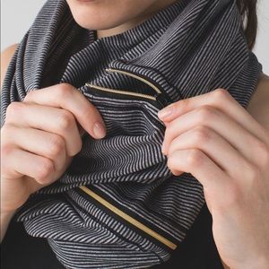 Lululemon Vinyasa Scarf